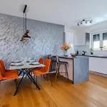 Korina - Free Private Parking Apartamento Zadar