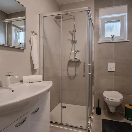 Korina - Free Private Parking Apartment Zadar