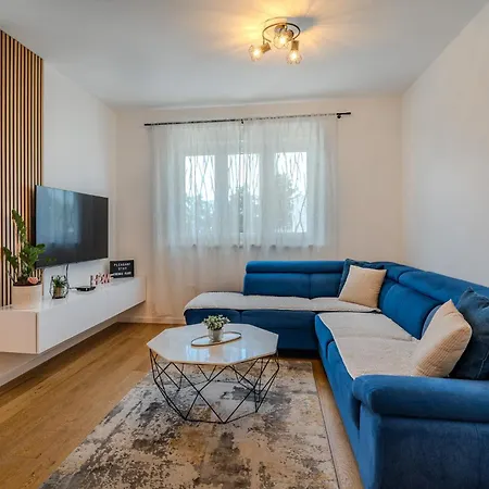 Korina - Free Private Parking * זאדאר