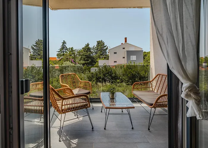 Korina - Free Private Parking דירה זאדאר