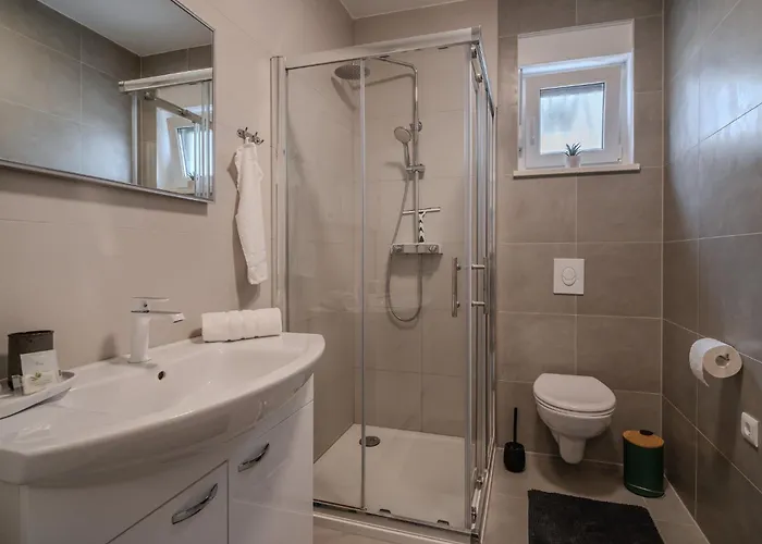 Korina - Free Private Parking דירה זאדאר