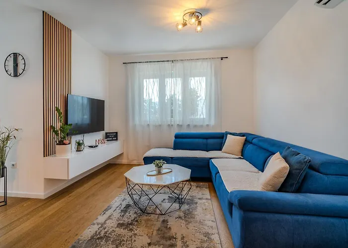 Korina - Free Private Parking * זאדאר